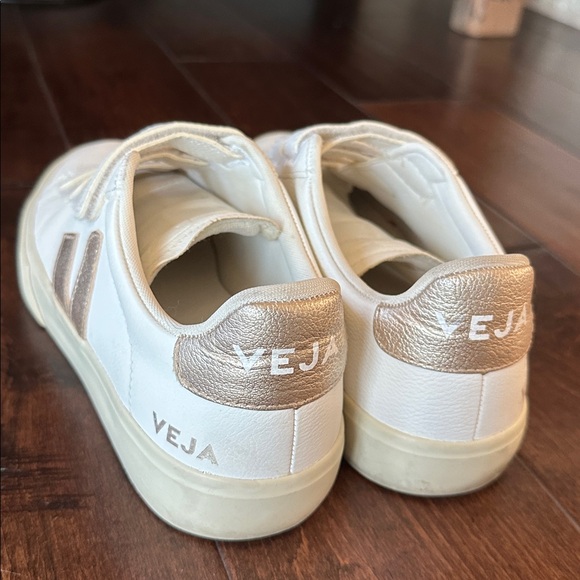 Veja velcro sneakers - Picture 4 of 6